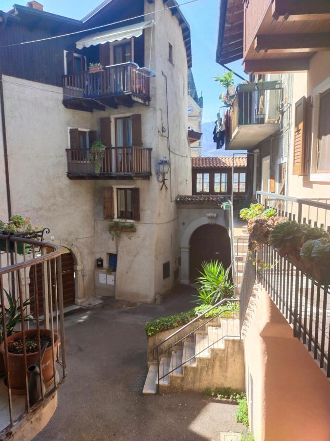 Hotel La Tana Dell'Artista Arco Exterior foto